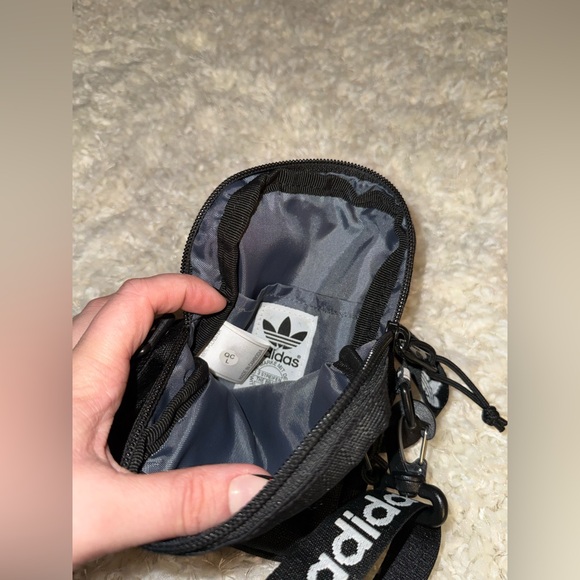 ADIDAS Unisex Originals Festival Crossbody Handbag - Black-White Like New - Picture 9 of 10